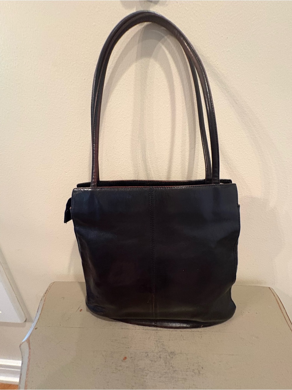 Hobo International Black Leather Shoulder Bag